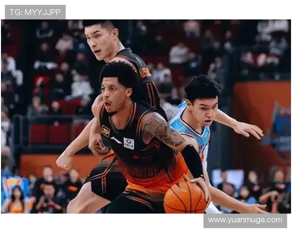 郭凯半场高效表现投篮命中率六中四 贡献九分四篮板